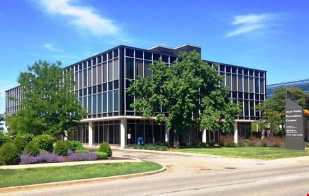 A look at 5940 West Touhy Avenue Office space for Rent in Niles