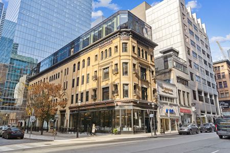A look at 140 Yonge Street commercial space in Toronto