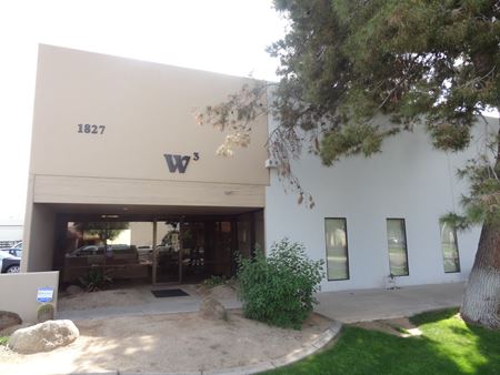 A look at 1827 W 3rd St commercial space in Tempe