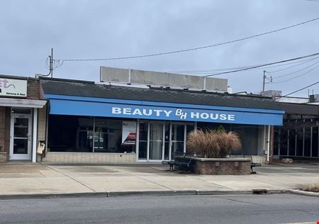 A look at 2426 Eastern Ave SE commercial space in Grand Rapids