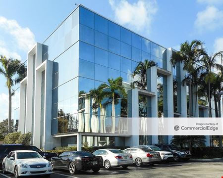 A look at Venture Center Commercial space for Rent in North Miami Beach