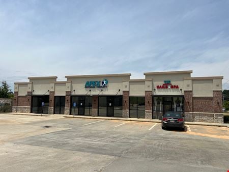 A look at 5080 Lakeland Drive commercial space in Flowood