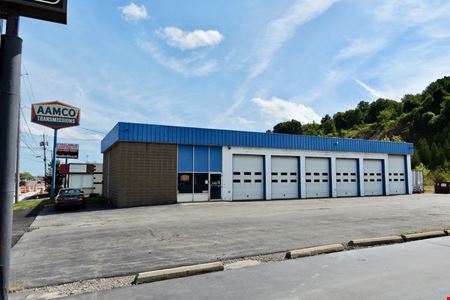 A look at 4,000 SF Flex Building | Retail Location commercial space in Syracuse
