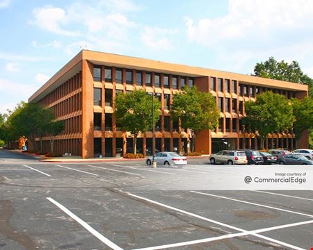 A look at Century Plaza commercial space in Columbia