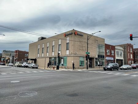 A look at 2201 W Cermak Rd commercial space in Chicago