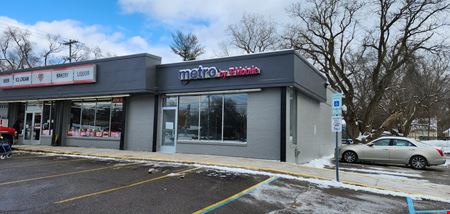 A look at 3330 East Lake Lansing Road commercial space in East Lansing