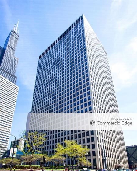 A look at The Fifth Third Center Office space for Rent in Chicago