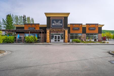 A look at Popular Restaurant & Bar Includes ±7,000 SF Building and 1.53 AC commercial space in Fairbanks