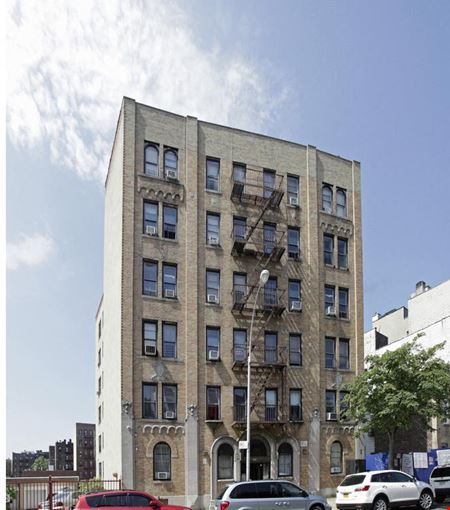 A look at 178 E 205th St commercial space in Bronx