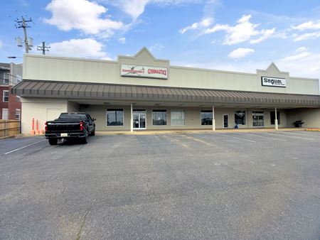 A look at Parkview Shopping Center commercial space in Tuscaloosa