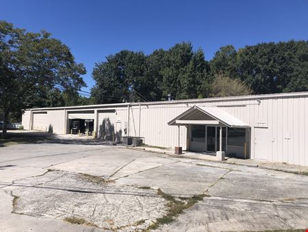 A look at  commercial space in Tucker