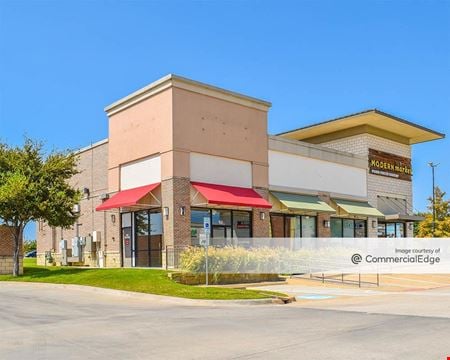 A look at Preston Creek Shopping Center commercial space in Plano