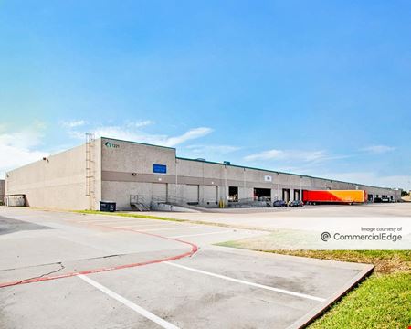 A look at Prologis Valwood - 1221 Champion Circle commercial space in Carrollton