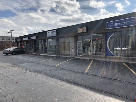 A look at Greenbriar Plaza commercial space in Arlington Heights