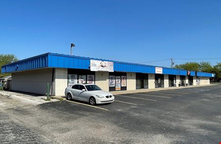 A look at 5255 Hill Avenue commercial space in Toledo