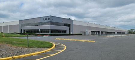 A look at 301-321 Herrod Boulevard commercial space in South Brunswick Township