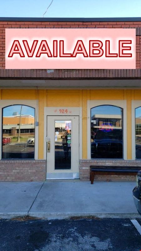 A look at 924 W Main St Retail space for Rent in Norman