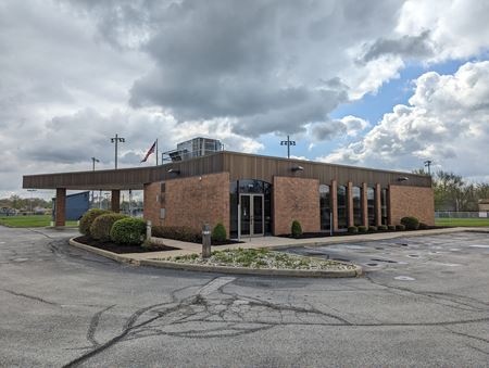 A look at Former Bank Branch commercial space in Fort Wayne