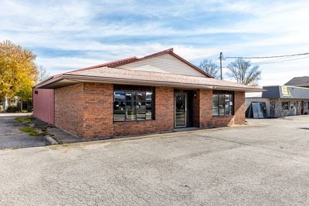 A look at 2,400 SF Office/ Warehouse Space For Lease Industrial space for Rent in Danville