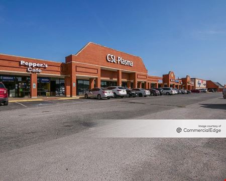 A look at Towne Crossing Shopping Center Commercial space for Rent in Mesquite