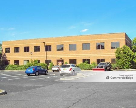 A look at 754 State Route 18 Office space for Rent in East Brunswick