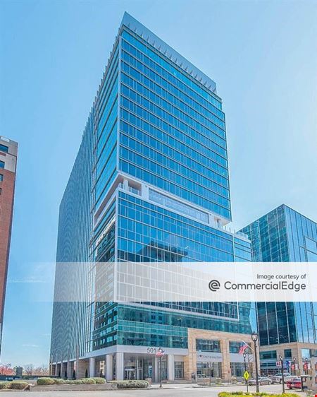 A look at FNB Tower Office space for Rent in Raleigh