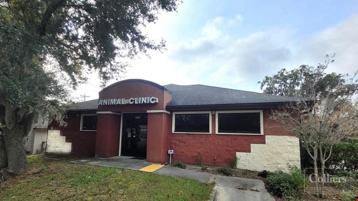 Former Veterinarian Clinic Available on San Jose Blvd.