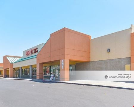 A look at Olive Drive Town Center Retail space for Rent in Bakersfield