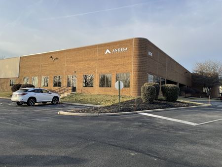 A look at 6575 Snowdrift Rd commercial space in Allentown