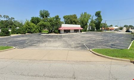 A look at 3949 Ridge Road commercial space in Highland