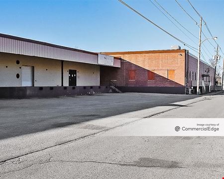 A look at 68 N Gale St Industrial space for Rent in Indianapolis