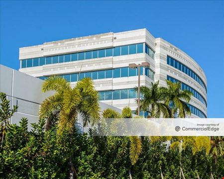 A look at Waterford Centre Office space for Rent in Miami