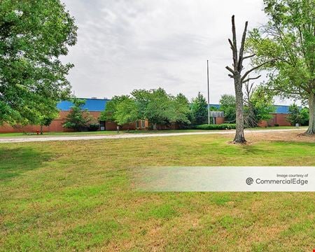 A look at 700 North Woods Drive commercial space in Fountain Inn