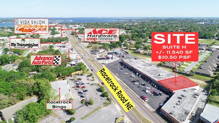 A look at Beltway Shopping Center commercial space in Fort Walton Beach