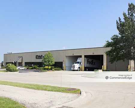 A look at 933 Remington Road commercial space in Schaumburg