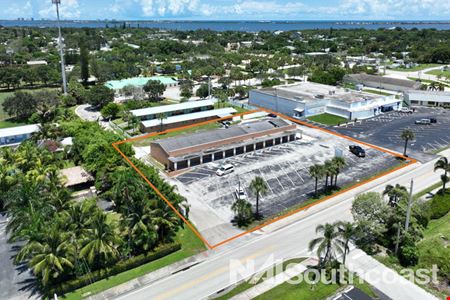 A look at 2285 NE Dixie Hwy commercial space in Jensen Beach