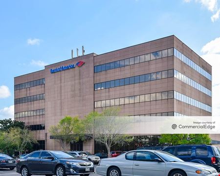 A look at Bank of America Building Office space for Rent in Houston
