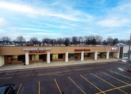 A look at County Line Plaza commercial space in Sterling Heights
