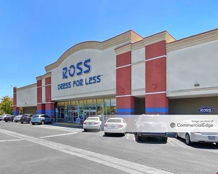 A look at AshTree Square Shopping Center Commercial space for Rent in Fresno