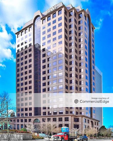 A look at Riverfront Plaza - West Tower Office space for Rent in Richmond
