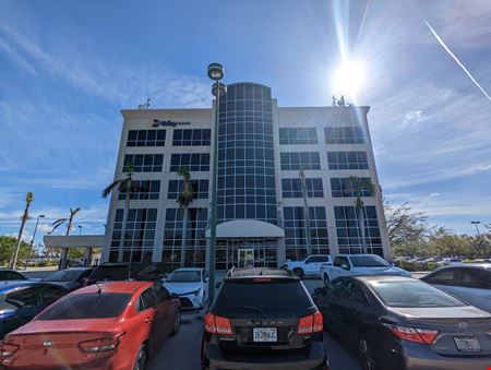 A look at Valley National Bank Plaza Commercial space for Rent in Fort Myers
