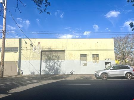 A look at 1727 SE 11th Ave Industrial space for Rent in Portland