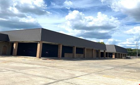 A look at Monterrey Plaza Shopping Center Rear Big Box Suites Retail space for Rent in Baton Rouge