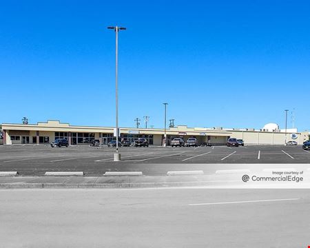 A look at Fairmeadows Shopping Center Retail space for Rent in Duncanville