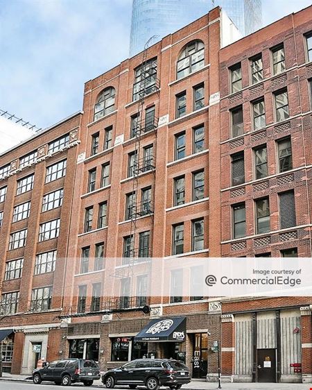 A look at 11 East Hubbard Street commercial space in Chicago