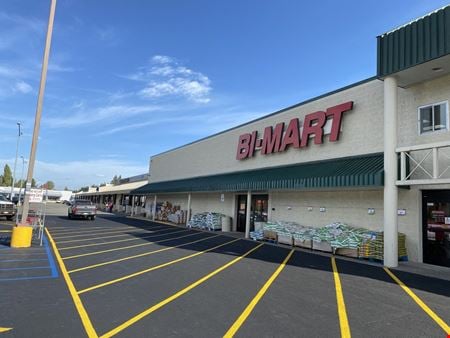 A look at Lakeland Shopping Center commercial space in Rathdrum