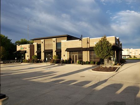 A look at 19222 S LaGrange Road commercial space in Mokena