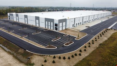 A look at Winchester 527 commercial space in Columbus