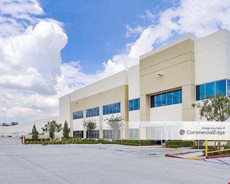 A look at Slover Logistics Center I commercial space in Bloomington