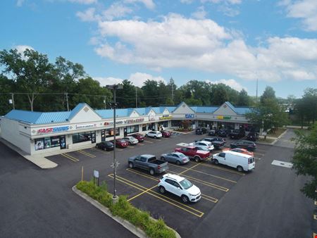 A look at Hays Market Plaza Retail space for Rent in Southfield